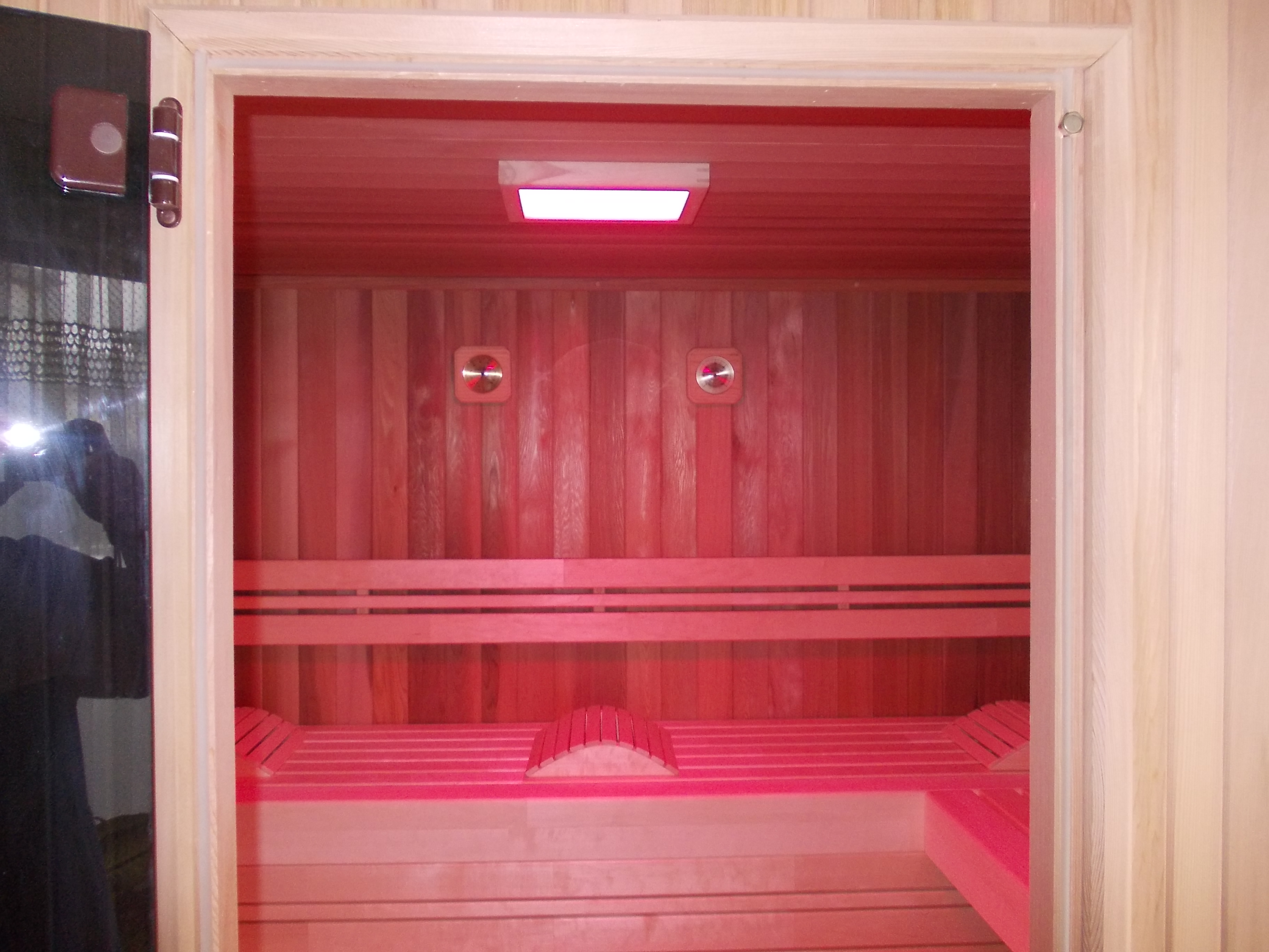 Sauna uscata - cromoterapie LED-uri RGB